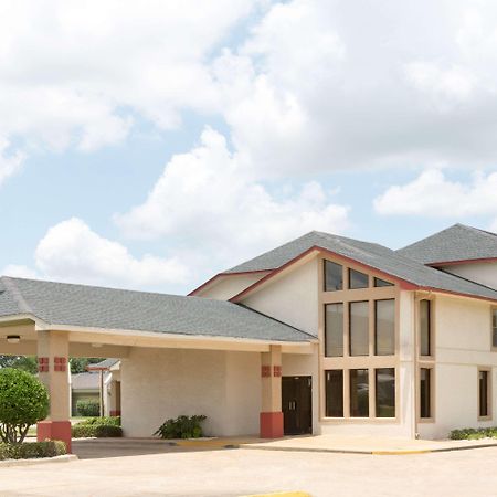 Super 8 By Wyndham Bossier City/Shreveport Area Екстериор снимка