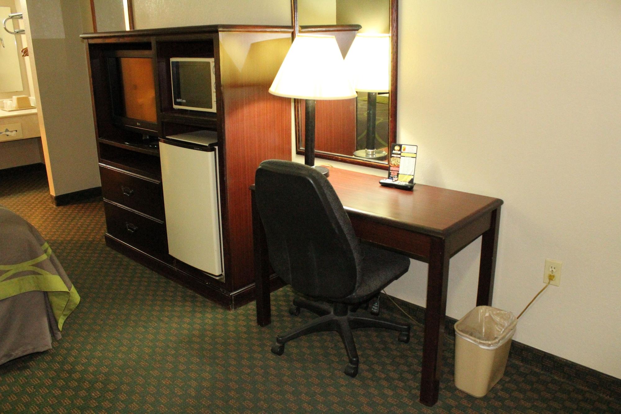 Super 8 By Wyndham Bossier City/Shreveport Area Екстериор снимка