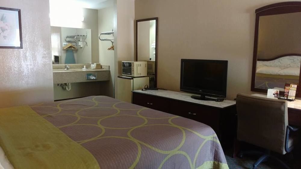 Super 8 By Wyndham Bossier City/Shreveport Area Екстериор снимка