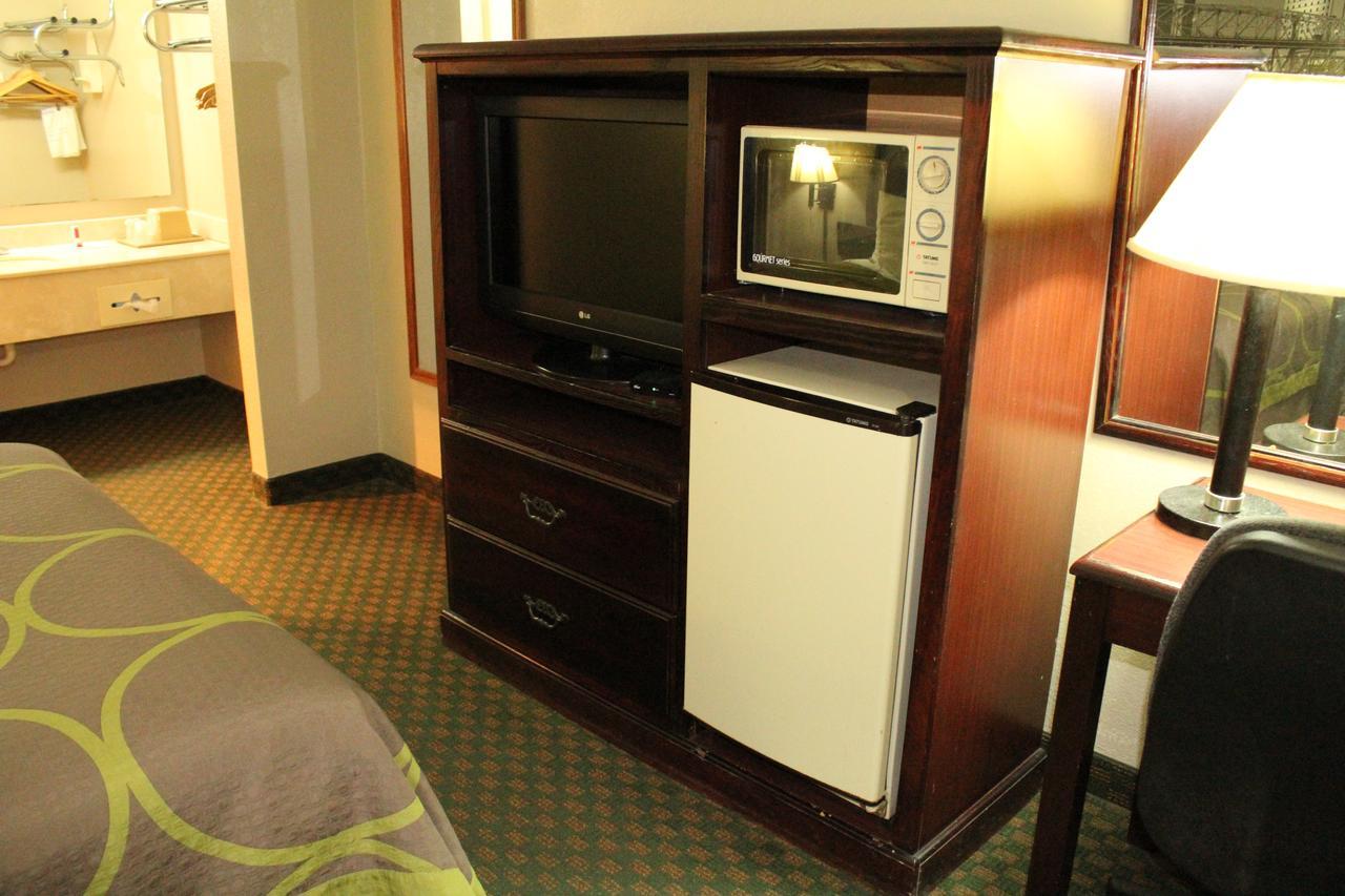 Super 8 By Wyndham Bossier City/Shreveport Area Екстериор снимка